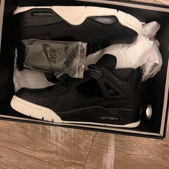 Jordan 4 pony tail black - Picture 2 of 5
